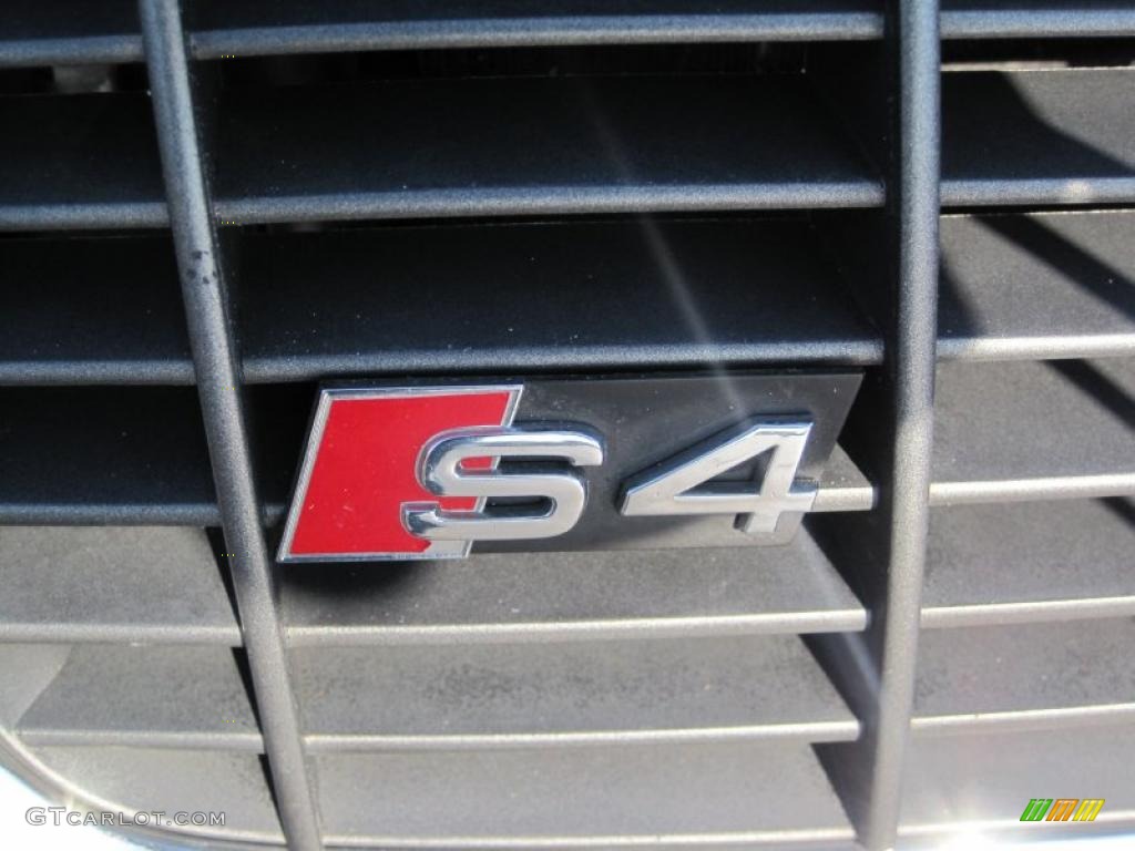 2002 Audi S4 2.7T quattro Sedan Marks and Logos Photo #42249642