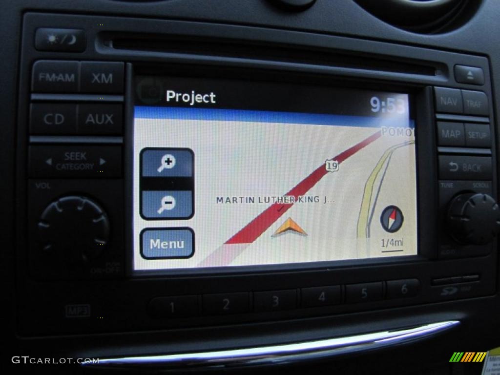 2011 Rogue SV - Pearl White / Gray photo #16