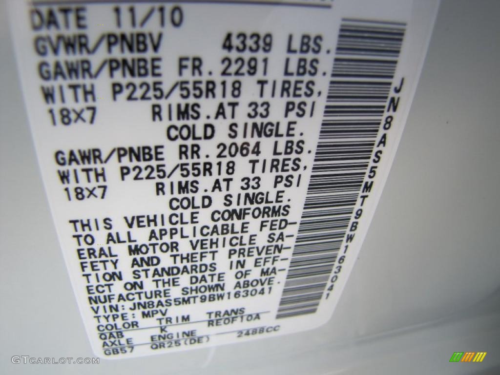 2011 Rogue SV - Pearl White / Gray photo #18