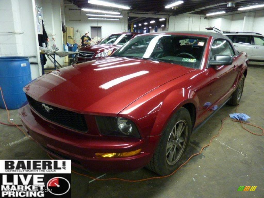 2005 Mustang V6 Deluxe Convertible - Redfire Metallic / Dark Charcoal photo #1