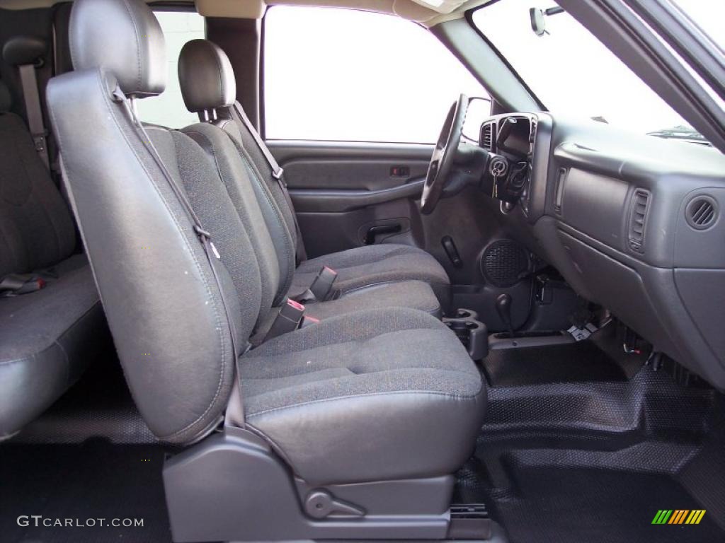 Dark Charcoal Interior 2004 Chevrolet Silverado 2500HD LS Extended Cab 4x4 Photo #42253054