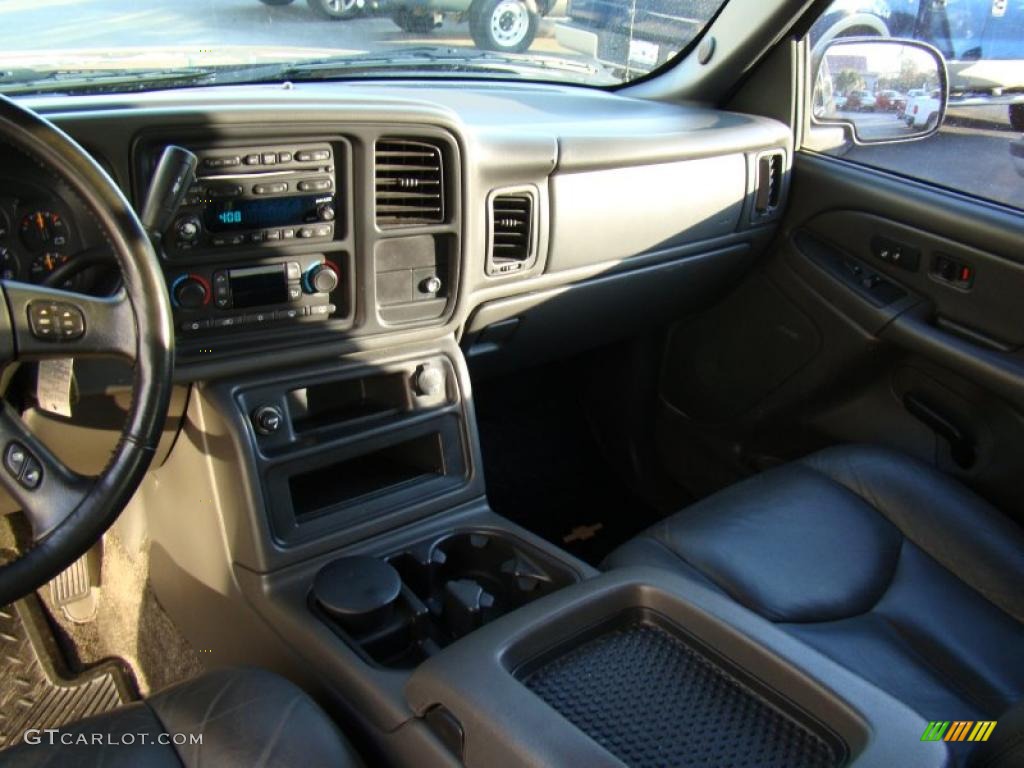 2003 Avalanche Z66 - Black / Dark Charcoal photo #21