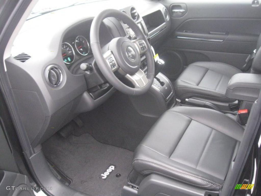 Dark Slate Gray Interior 2011 Jeep Patriot Latitude X 4x4 Photo #42256602