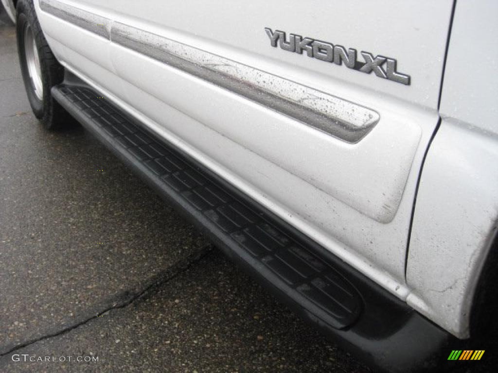 2002 Yukon XL SLT 4x4 - Summit White / Neutral/Shale photo #15