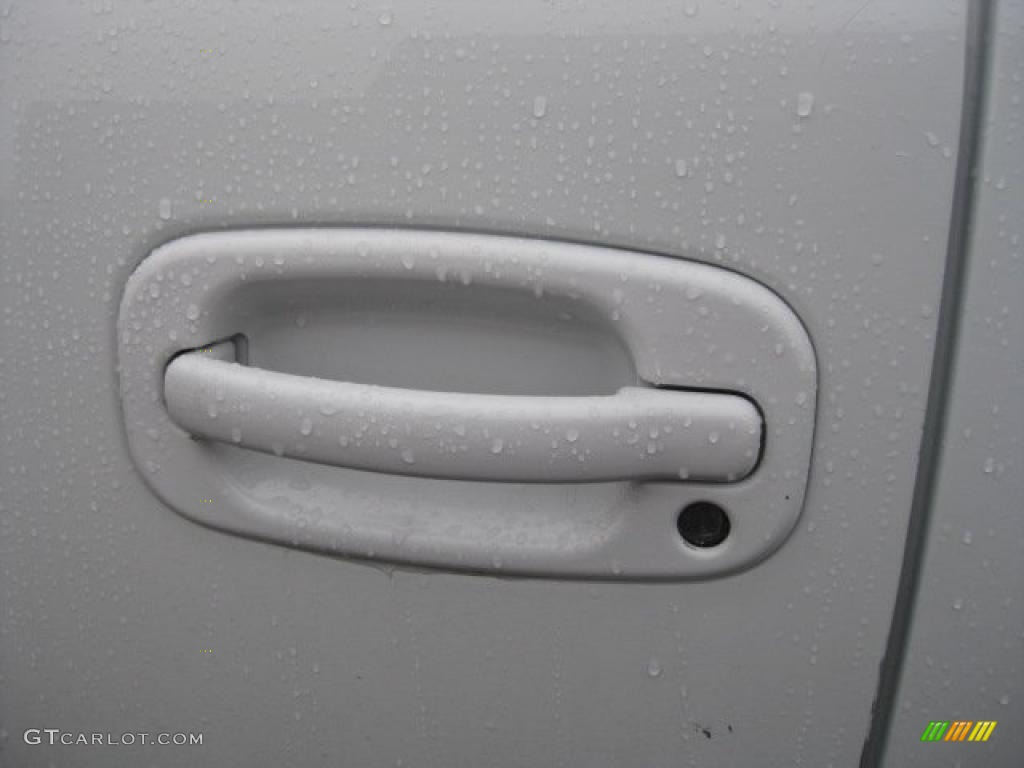 2002 Yukon XL SLT 4x4 - Summit White / Neutral/Shale photo #21