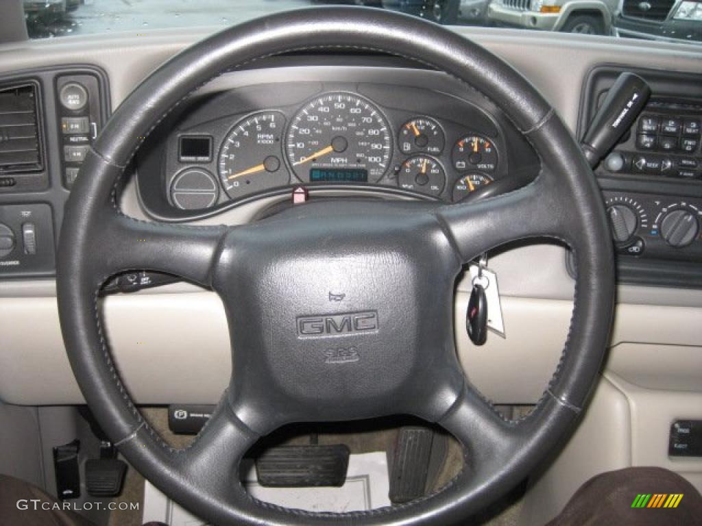 2002 GMC Yukon XL SLT 4x4 Neutral/Shale Steering Wheel Photo #42257714