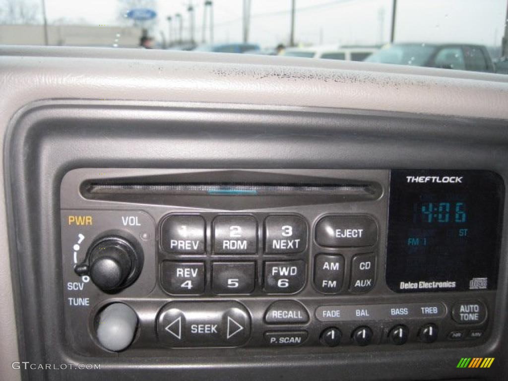 2002 GMC Yukon XL SLT 4x4 Controls Photo #42257730
