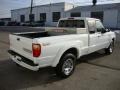 2001 Classic White Mazda B-Series Truck B4000 Dual Sport Cab Plus 4  photo #8