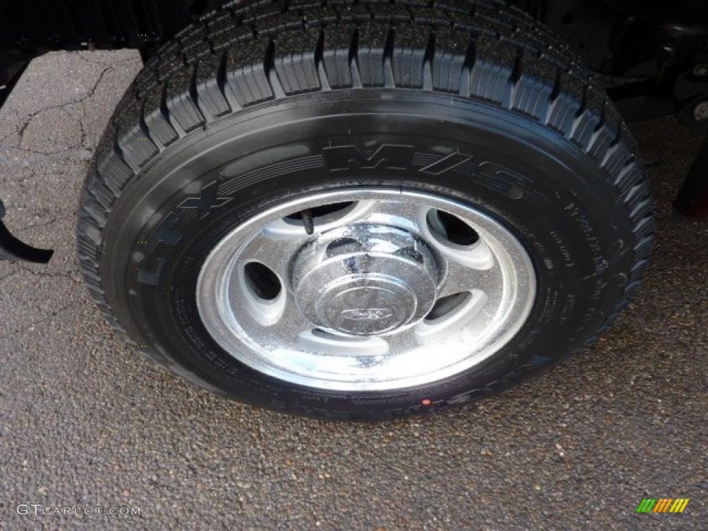 2011 Ford E Series Van E150 XL Cargo Wheel Photo #42259098