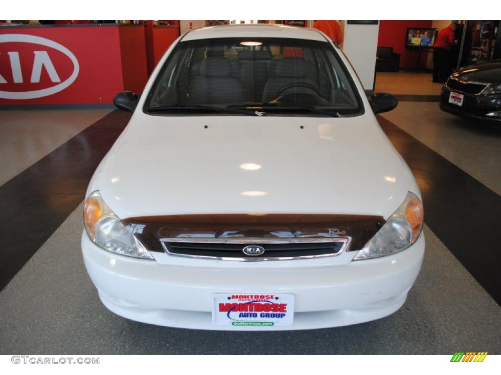 2002 Rio Sedan - Polar White / Gray photo #9