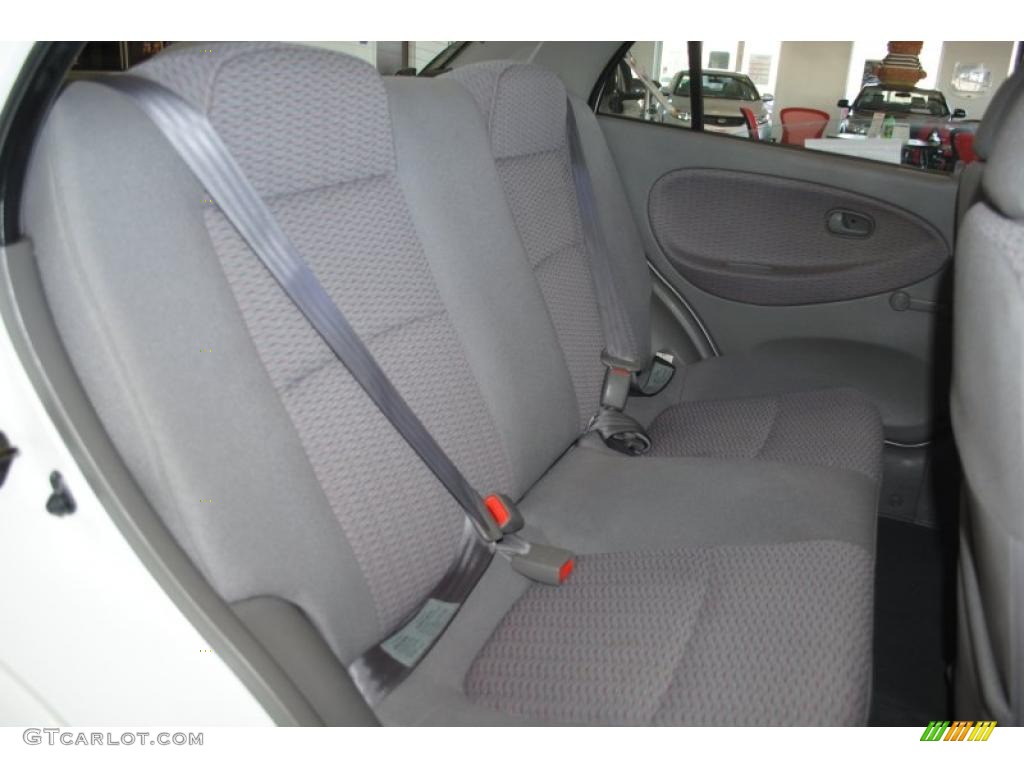 2002 Rio Sedan - Polar White / Gray photo #17