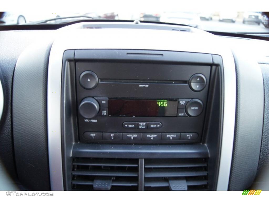 2007 Ford Explorer XLT Ironman Edition Audio System Photo #42263278