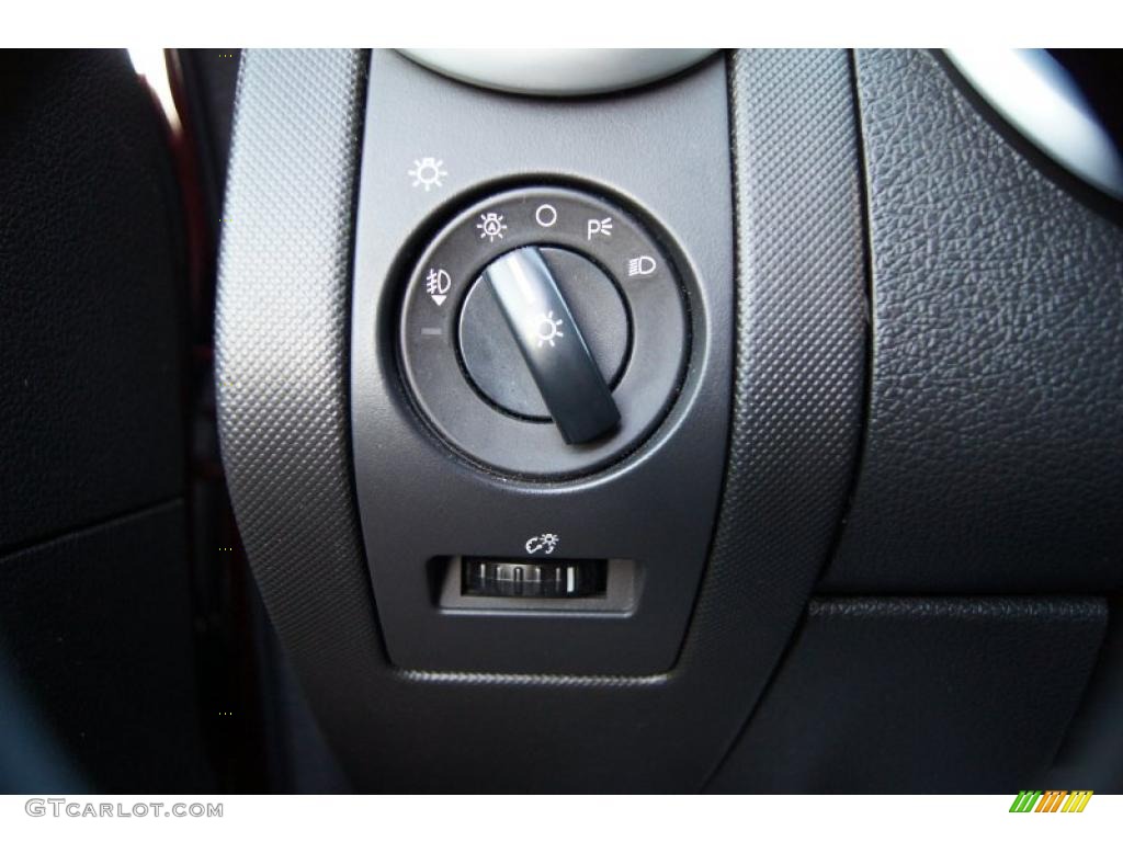 2007 Ford Explorer XLT Ironman Edition Controls Photo #42263394