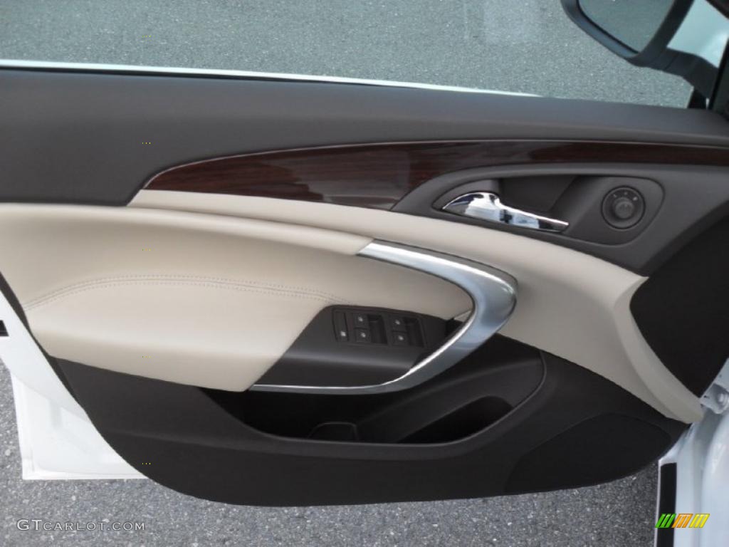 2011 Buick Regal CXL Cashmere Door Panel Photo #42265342