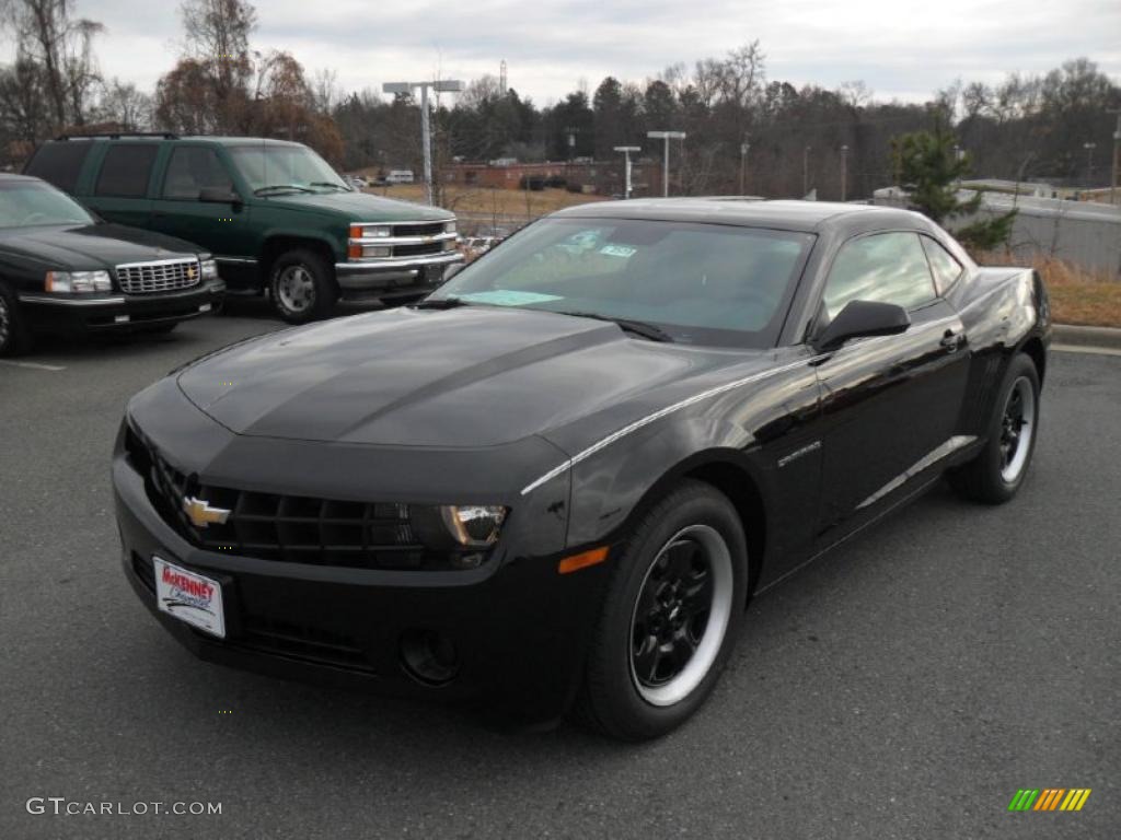 Black Chevrolet Camaro