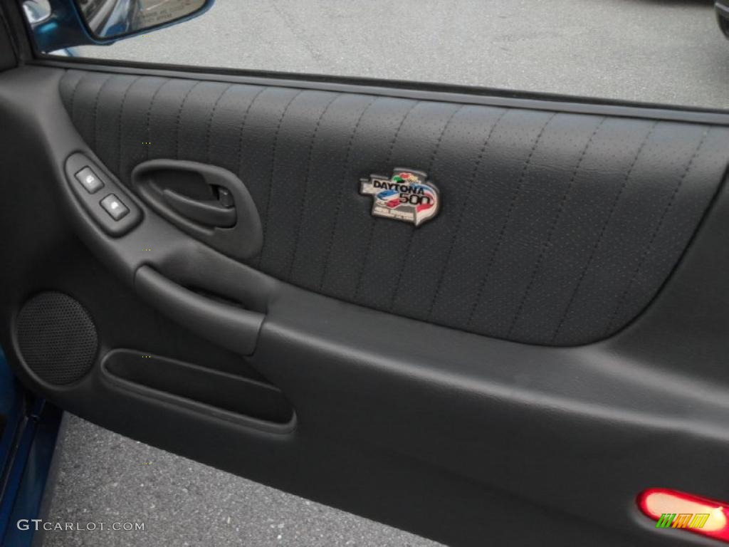1998 Pontiac Grand Prix Daytona 500 Edition GTP Coupe Graphite Door Panel Photo #42267678