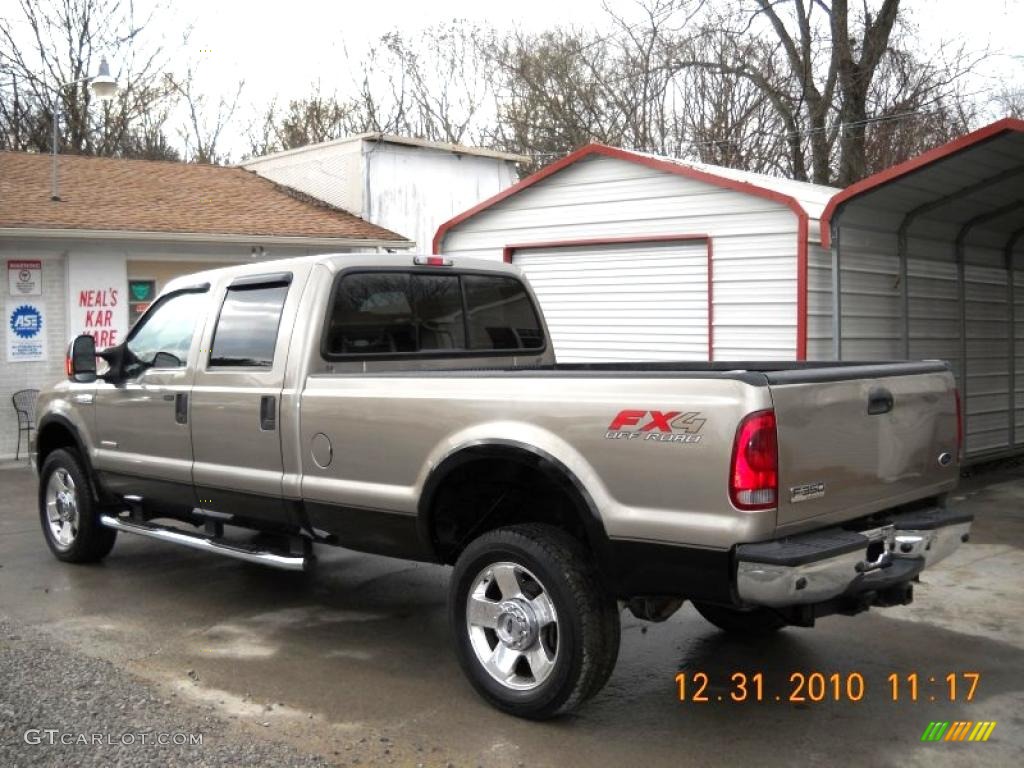 2007 F350 Super Duty Lariat Crew Cab 4x4 - Arizona Beige Metallic / Tan photo #8