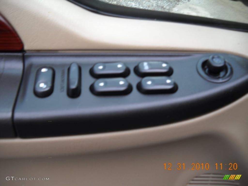 2007 F350 Super Duty Lariat Crew Cab 4x4 - Arizona Beige Metallic / Tan photo #19