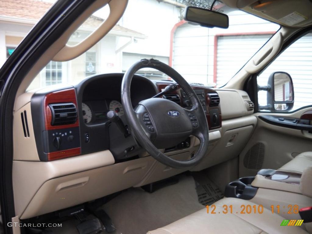 2007 F350 Super Duty Lariat Crew Cab 4x4 - Arizona Beige Metallic / Tan photo #23