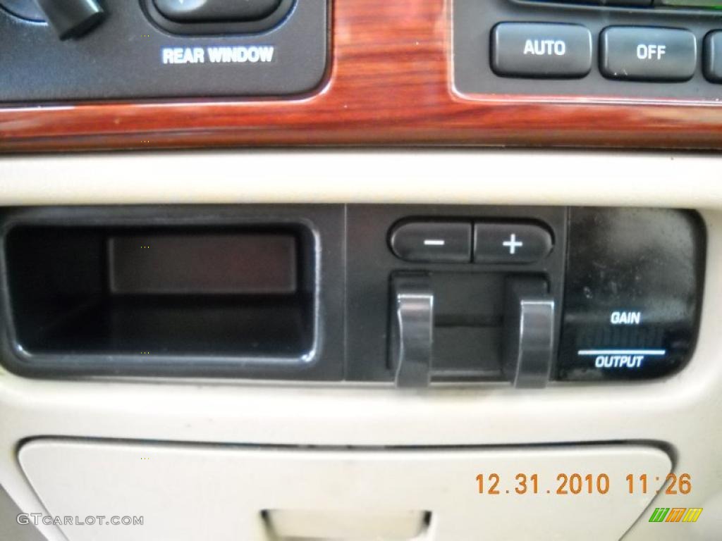 2007 F350 Super Duty Lariat Crew Cab 4x4 - Arizona Beige Metallic / Tan photo #30