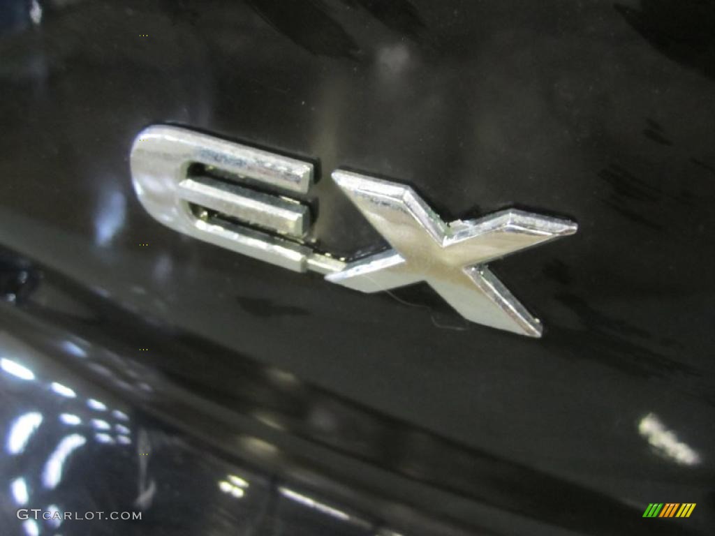 2002 Honda Civic EX Sedan Marks and Logos Photos