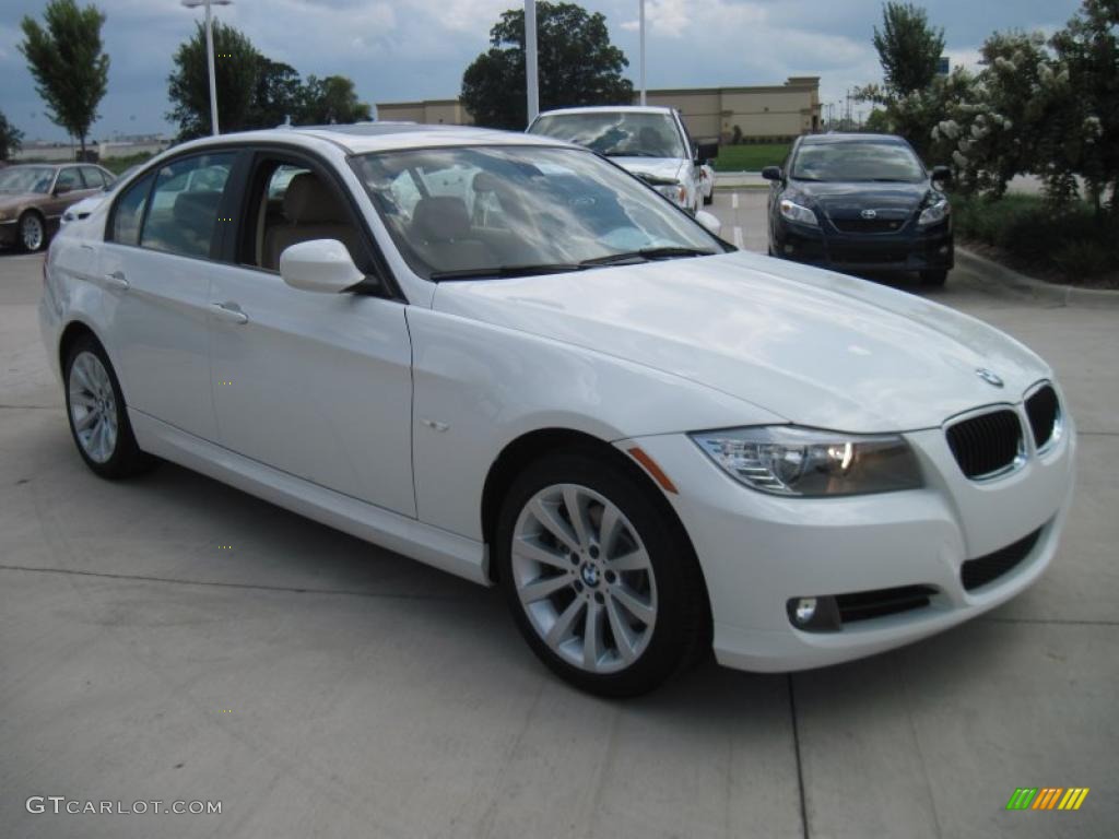 2011 3 Series 328i Sedan - Alpine White / Oyster/Black Dakota Leather photo #2