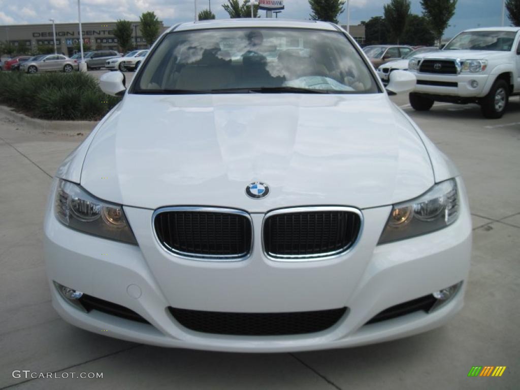 2011 3 Series 328i Sedan - Alpine White / Oyster/Black Dakota Leather photo #5