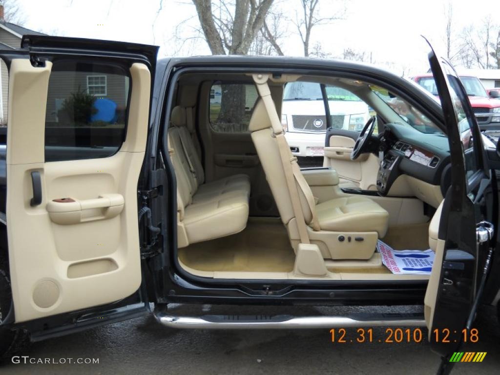 2007 Silverado 1500 LT Extended Cab 4x4 - Black / Light Cashmere/Ebony Black photo #46