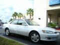 Crystal White - ES 300 Sedan Photo No. 4