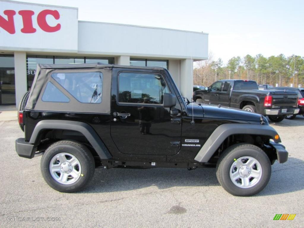 2011 Wrangler Sport 4x4 - Black / Black photo #8