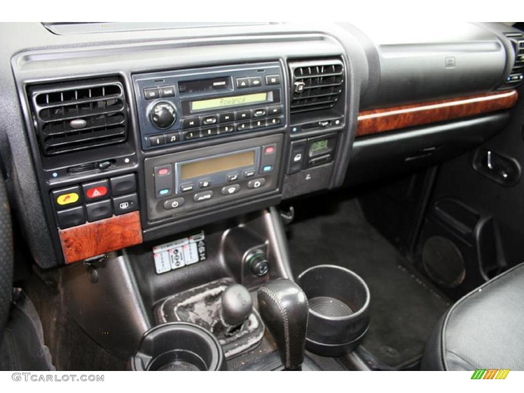 2003 Land Rover Discovery SE Controls Photo #42279463
