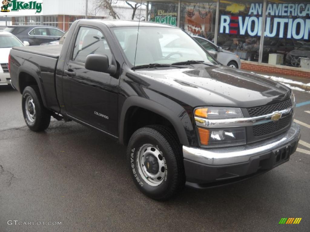 2004 Colorado LS Regular Cab 4x4 - Black / Medium Dark Pewter photo #1