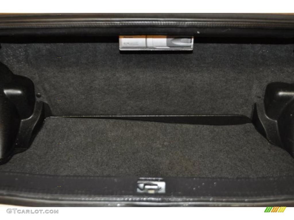 1990 Mercedes-Benz 190 Class 190E 2.6 Trunk Photos