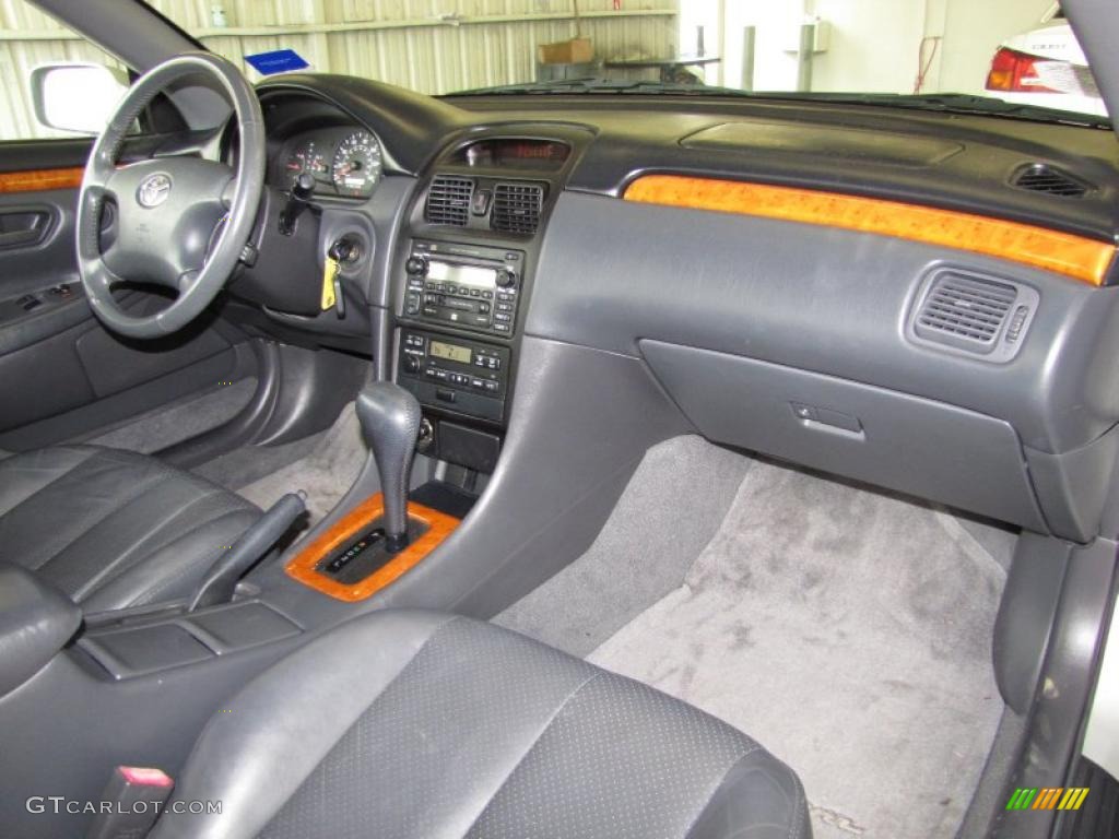 Charcoal Interior 2002 Toyota Solara SLE V6 Coupe Photo #42287819