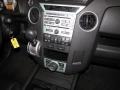 Controls of 2009 Pilot Touring 4WD