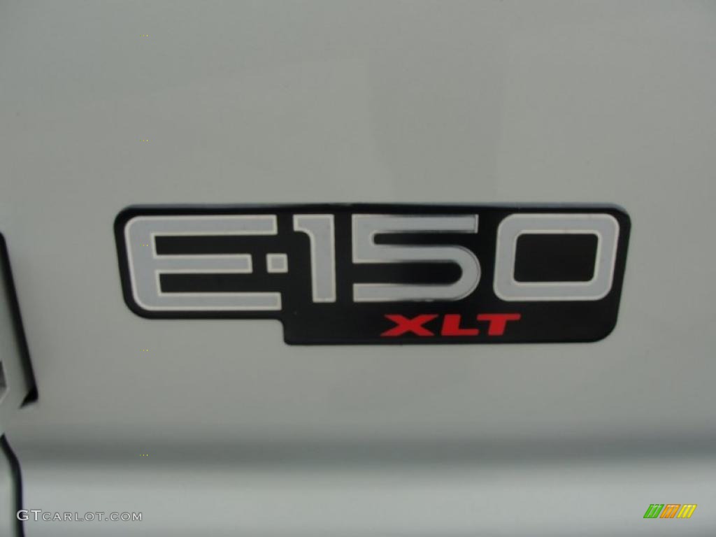 2005 Ford E Series Van E150 XLT Passenger Marks and Logos Photo #42290351