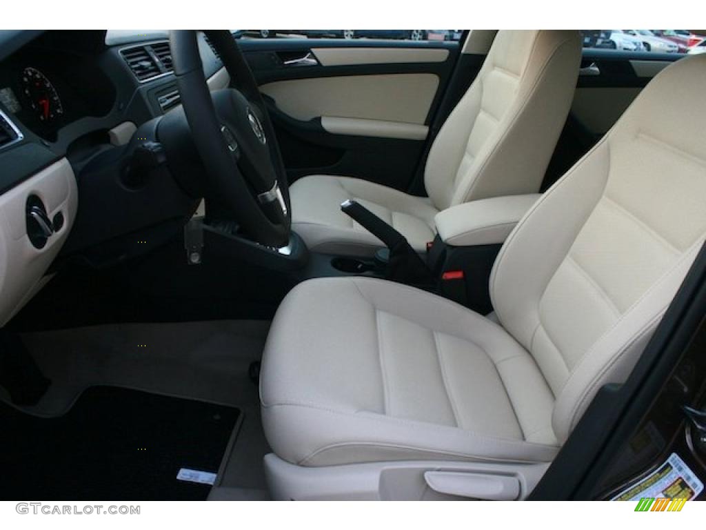 Cornsilk Beige Interior 2011 Volkswagen Jetta SE Sedan Photo #42291899