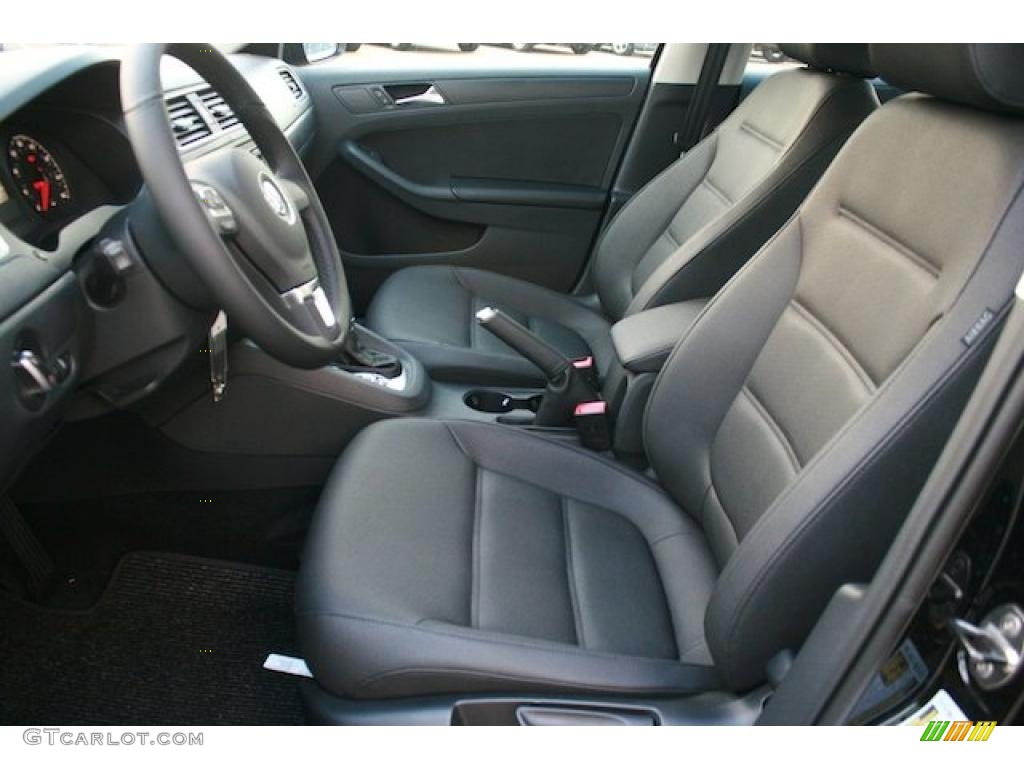 Titan Black Interior 2011 Volkswagen Jetta SE Sedan Photo #42292367