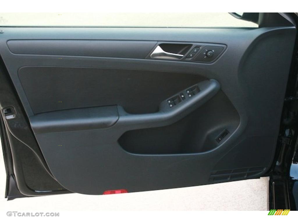 2011 Volkswagen Jetta SE Sedan Titan Black Door Panel Photo #42292423