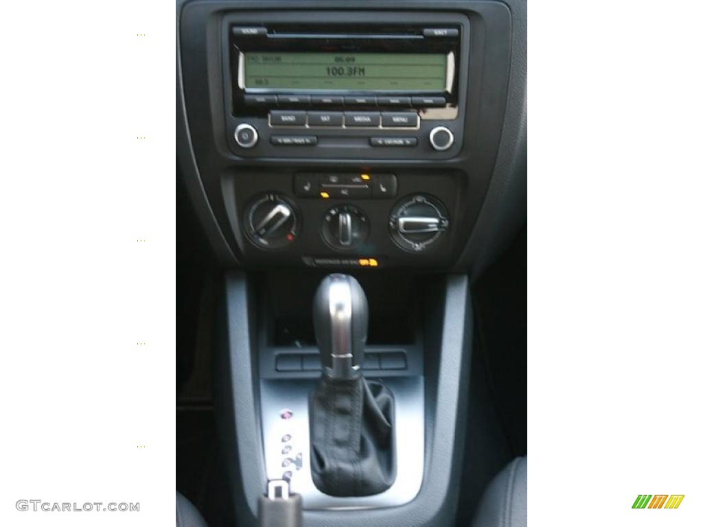 2011 Volkswagen Jetta SE Sedan 6 Speed Tiptronic Automatic Transmission Photo #42292471