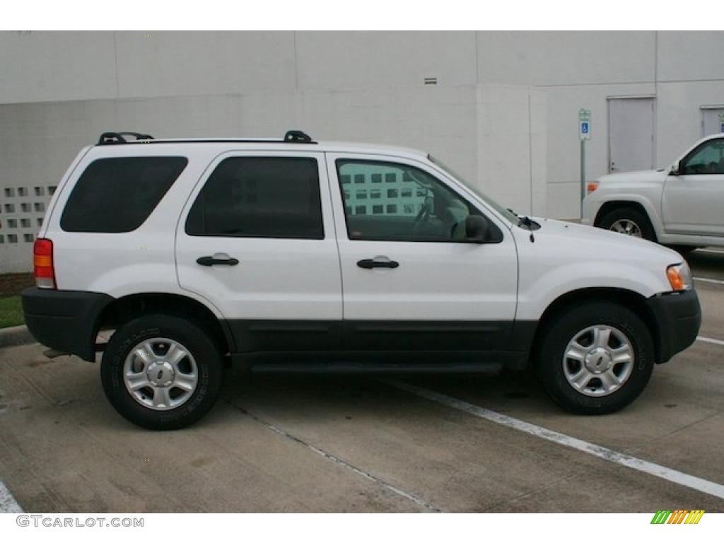 Oxford White 2004 Ford Escape XLT V6 Exterior Photo #42293299