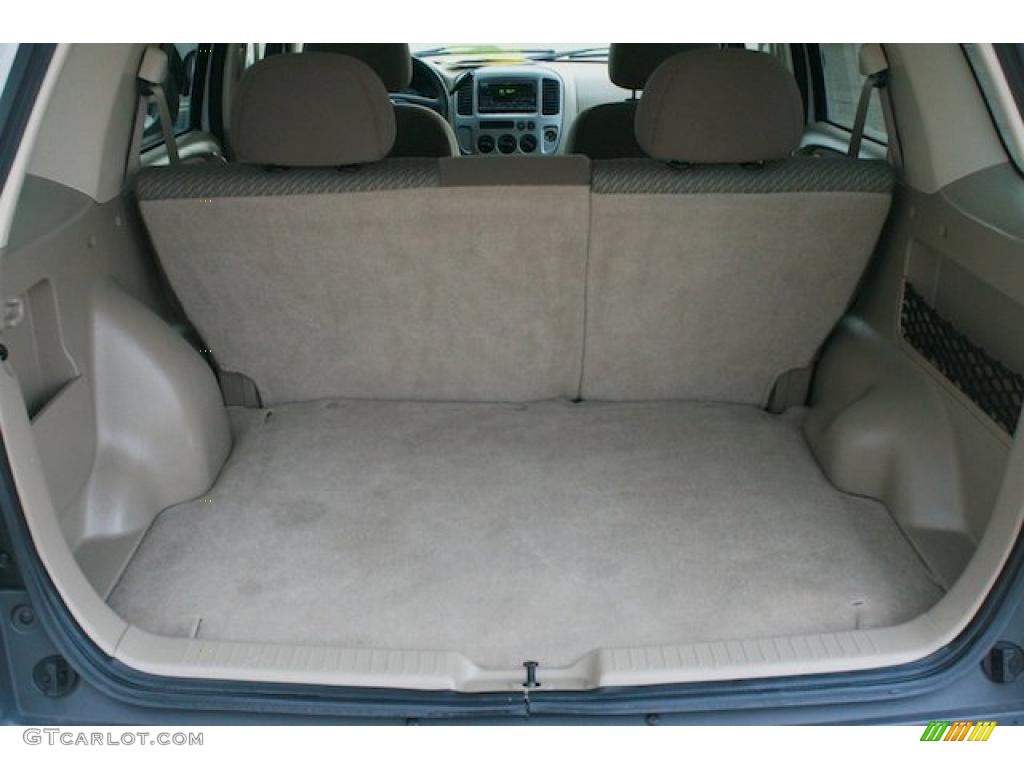 2004 Ford Escape XLT V6 Trunk Photo #42293327