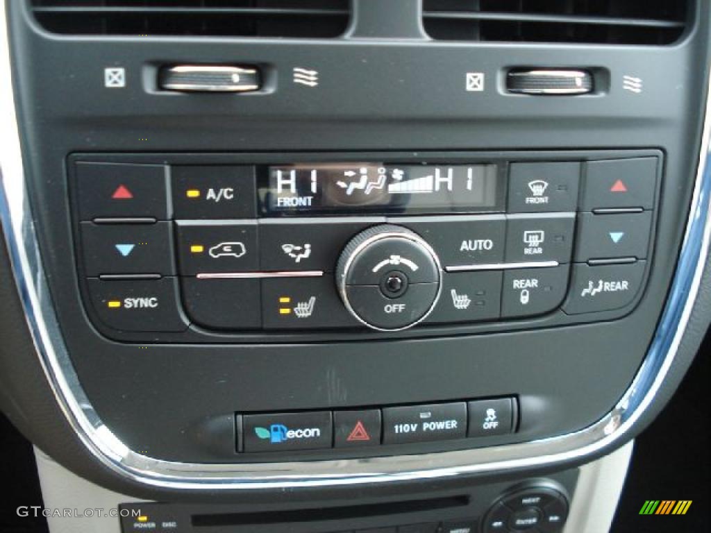 2011 Chrysler Town & Country Touring - L Controls Photo #42293459