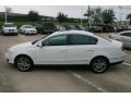 Candy White - Passat Lux Sedan Photo No. 4