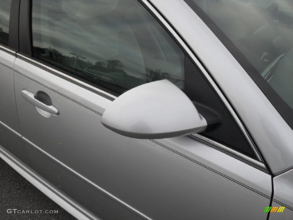 2011 Impala LS - Silver Ice Metallic / Gray photo #24