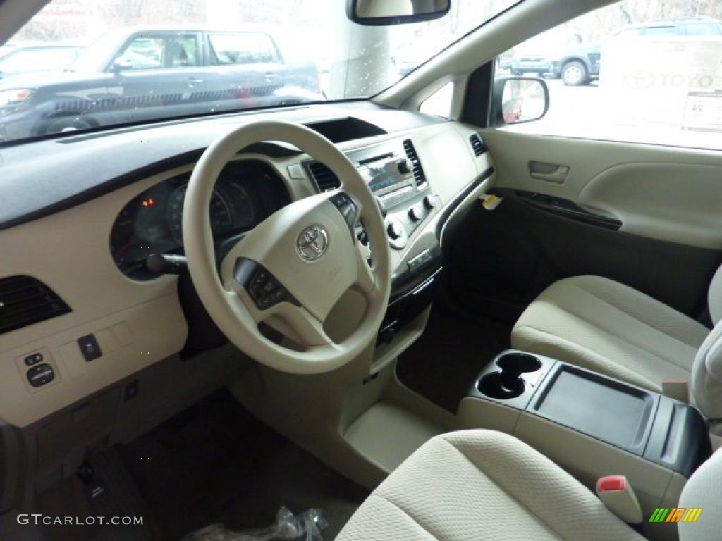 2011 Sienna LE - Salsa Red Pearl / Bisque photo #12