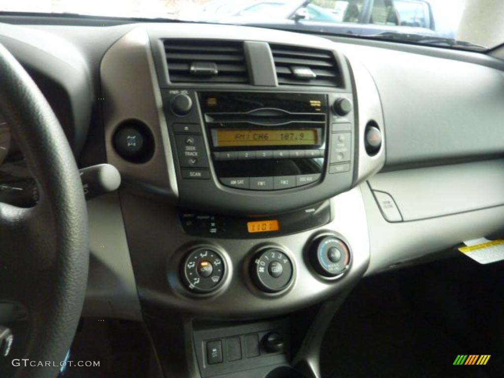 2011 RAV4 I4 4WD - Super White / Sand Beige photo #13