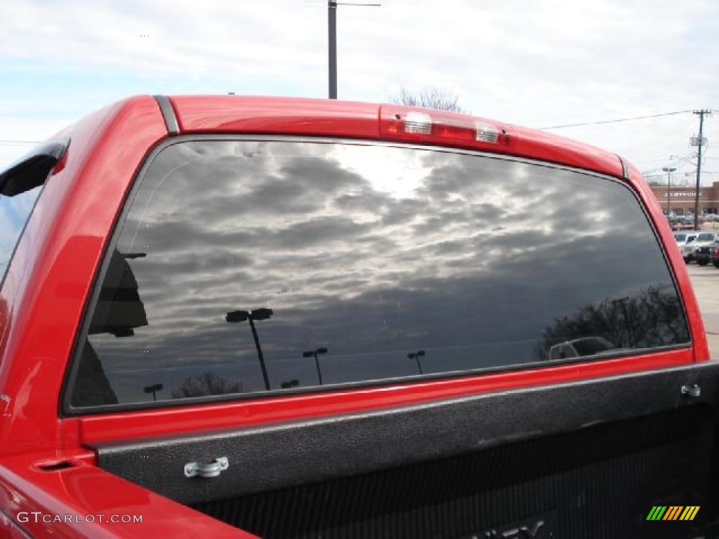 2004 Ram 1500 SLT Quad Cab - Flame Red / Dark Slate Gray photo #35