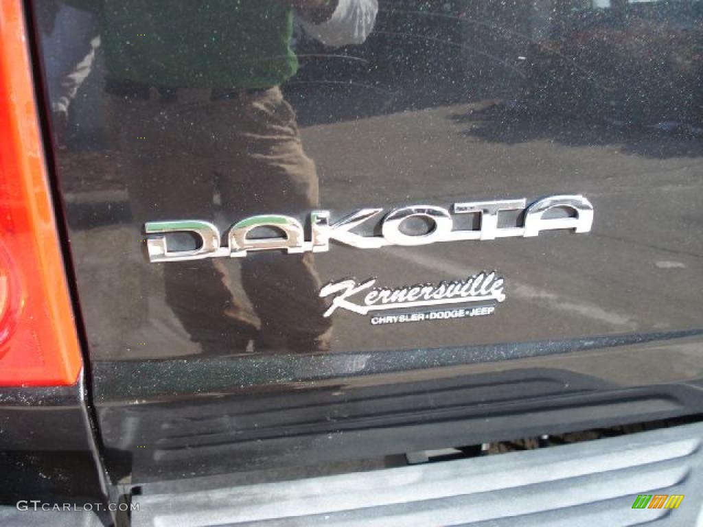 2006 Dakota ST Quad Cab - Black / Medium Slate Gray photo #31