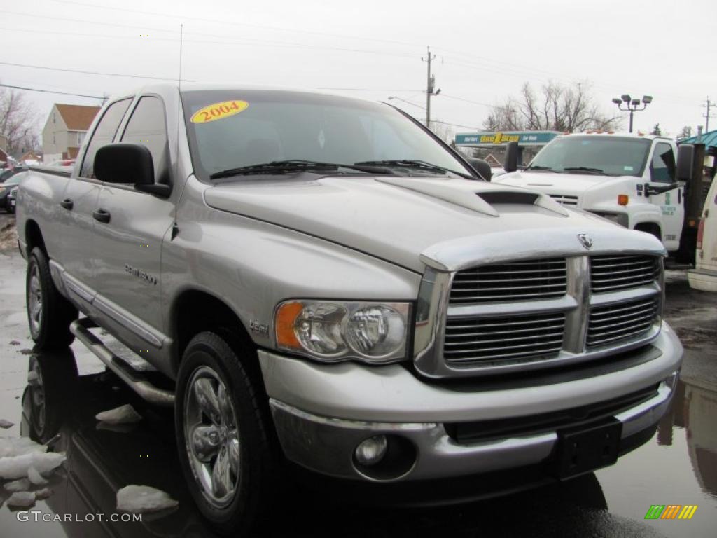 2004 Ram 1500 Laramie Quad Cab 4x4 - Bright Silver Metallic / Dark Slate Gray photo #21